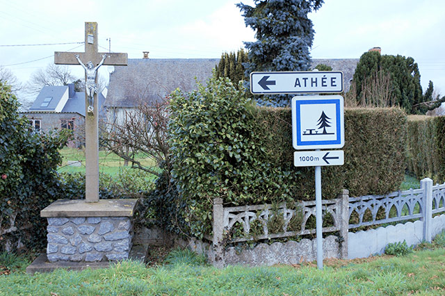 Athee.jpg