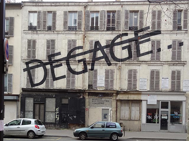 Dégage...