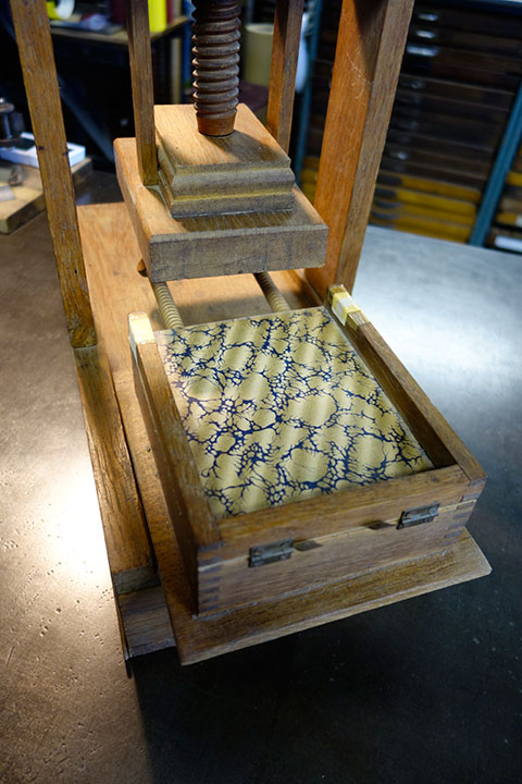 Presse jouet en bois. GrandePresseJouetBois-03.jpg