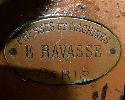 E-Ravasse-CoupePapier-1b.jpg